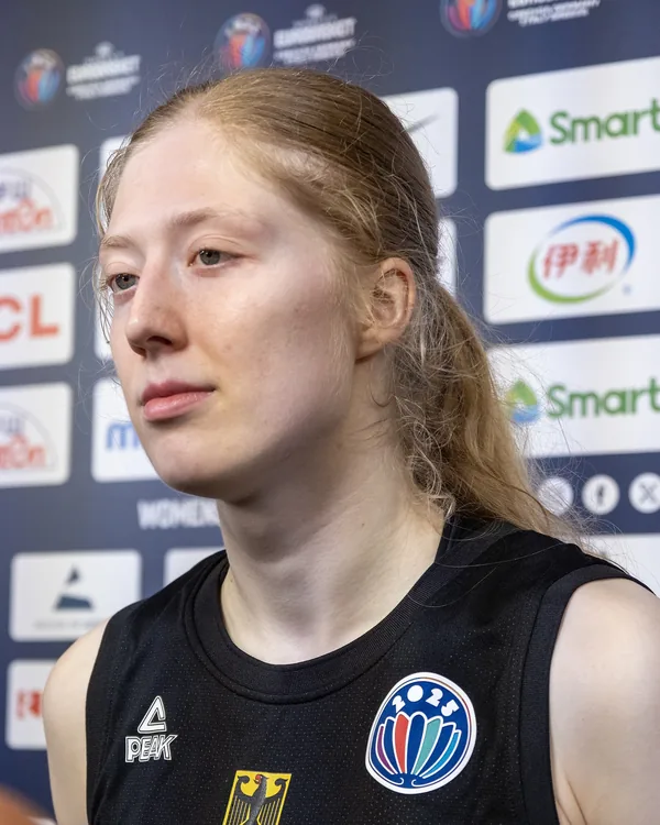 Frieda Buhner